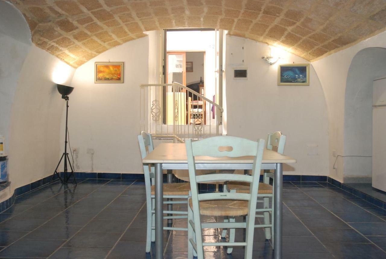B&B Dimora San Vincenzo กัลลีโปลี ภายนอก รูปภาพ